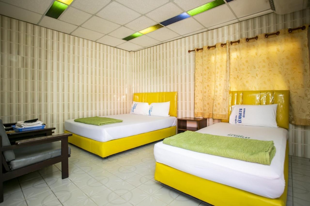 Bualuang Hotel Ang Thong Esterno foto